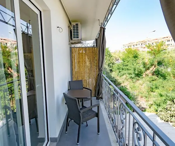 فندق مبيت وإفطار Namuri 3*